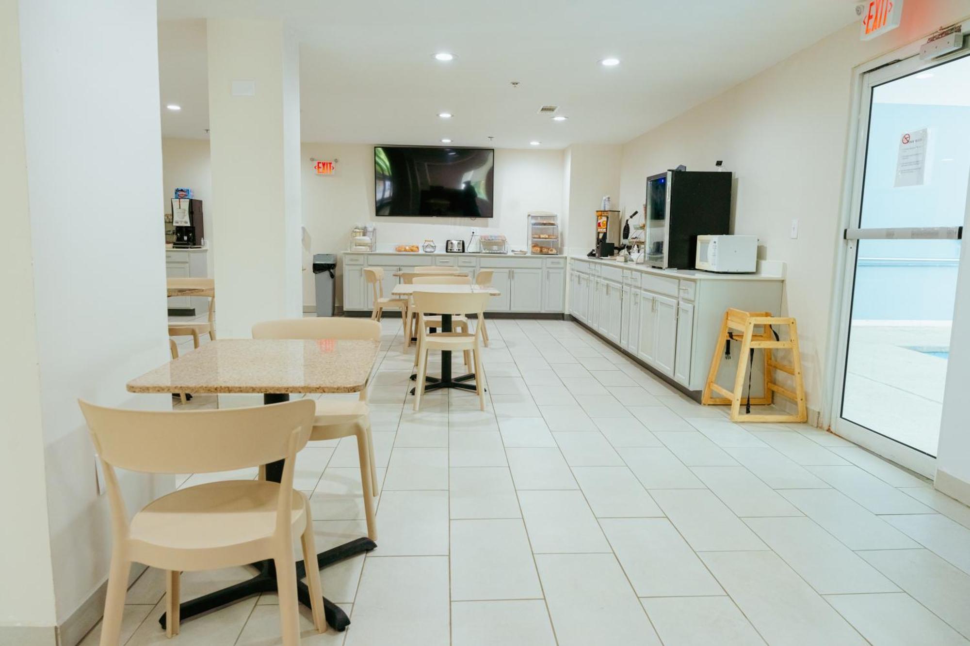Clarion Pointe-Dillard Near Blue Ridge Mountains Hotel Luaran gambar